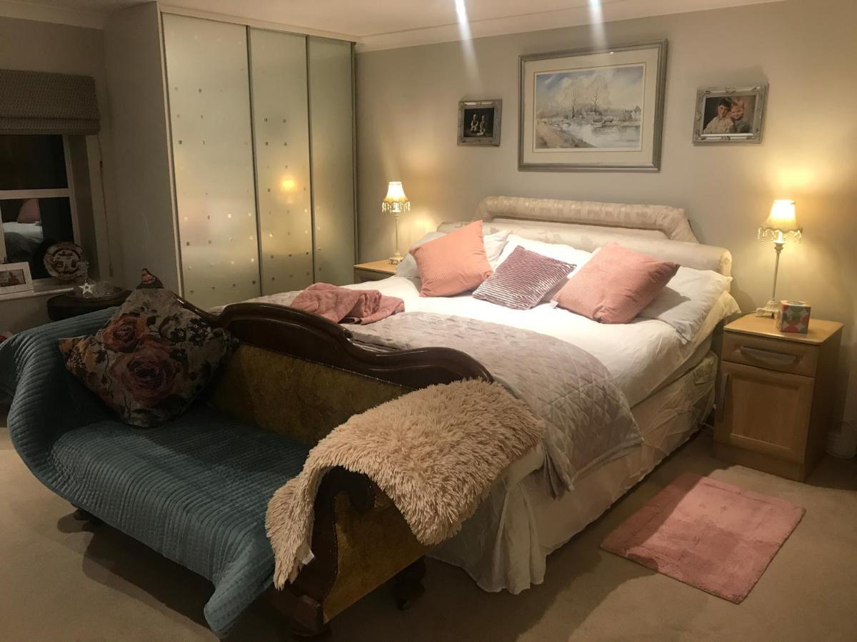 The Master Suite, Enjoy The Countryside In Style Ashover 외부 사진