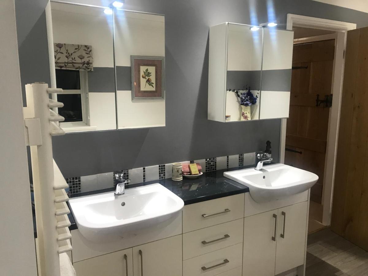 The Master Suite, Enjoy The Countryside In Style Ashover 외부 사진