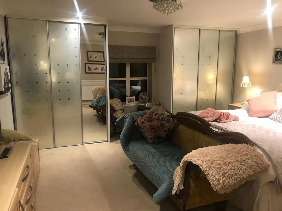 The Master Suite, Enjoy The Countryside In Style Ashover 외부 사진